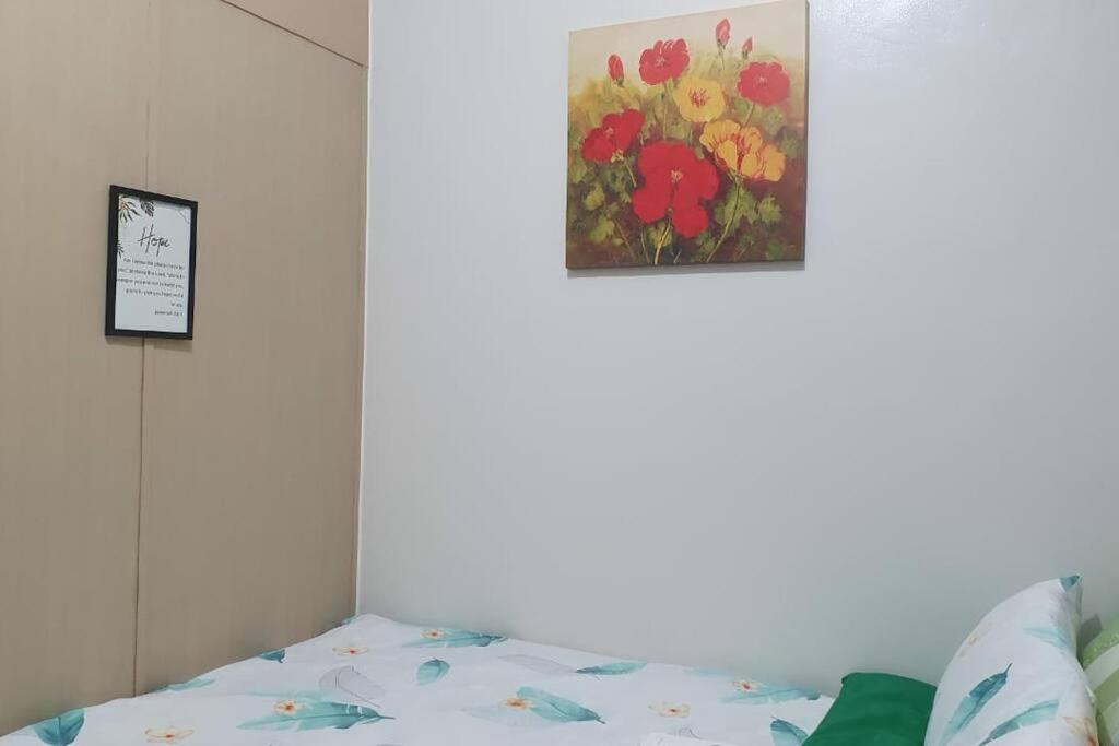 Cherolds Place Lovely 1 Bedroom Condo With Balcony Manila Exterior foto
